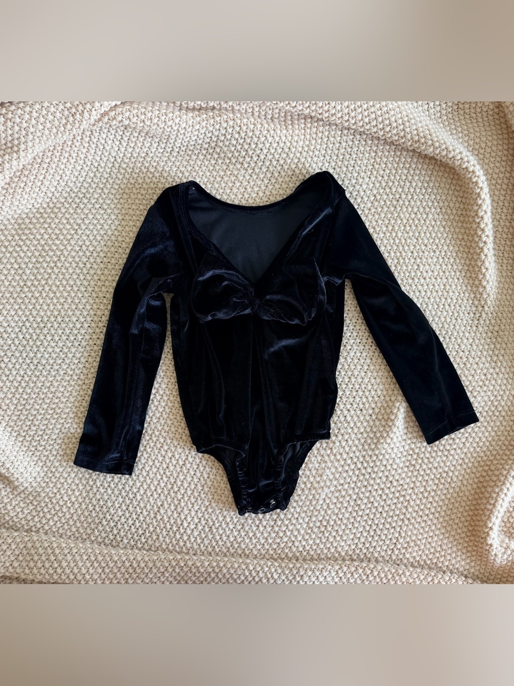 🖤 Bailey’s Blossoms Black Velour Bow Back Bodysuit | 2T | EUC